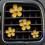 Small Daisy Flower Car Air Outlet Perfume Decorative Clip Car Accessories For Women