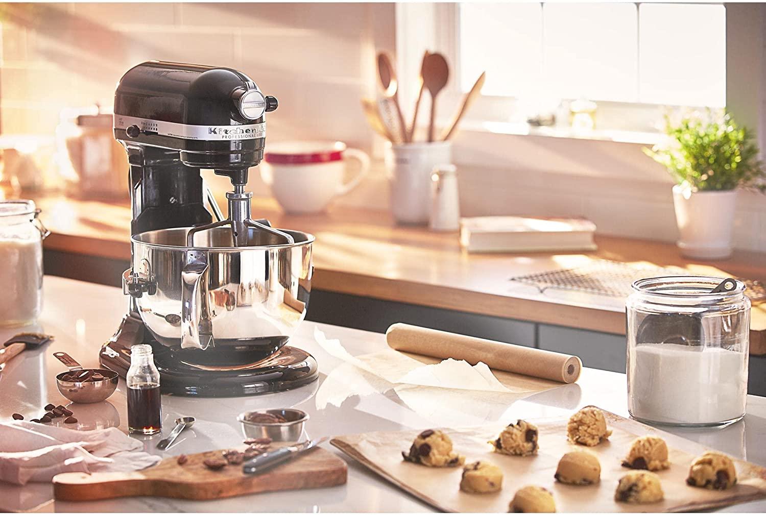 KitchenAid KP26M1XOB 6 Qt. Professional 600 Series Bowl-Lift Stand Mixer - Onyx Black