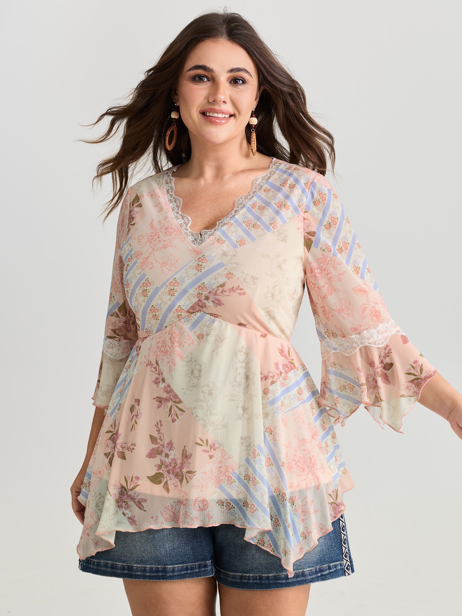 Floral Print Lace Asymmetrical Hem Blouse