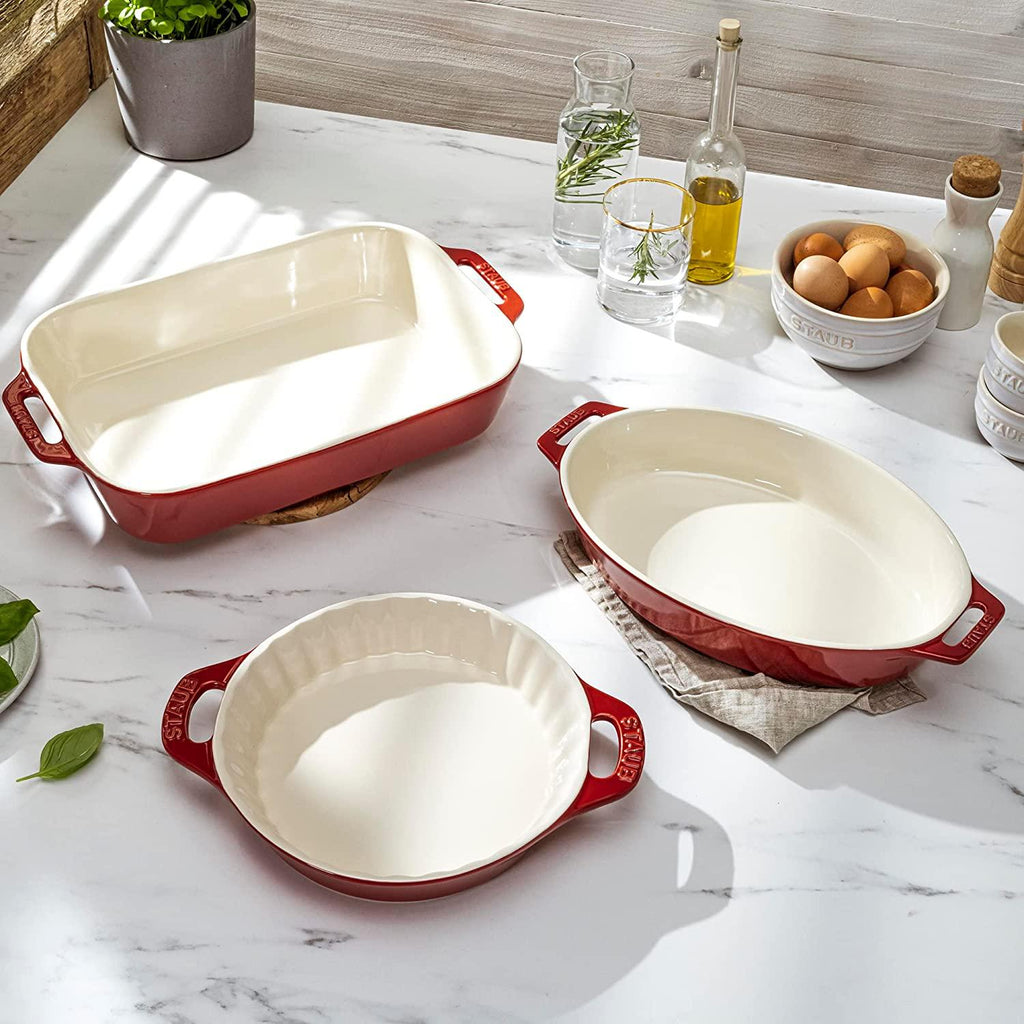 STAUB Ceramics Bakeware-Pie-Pans Dish, 9-inch, Cherry