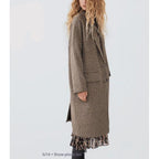 turn-down collar spring coat