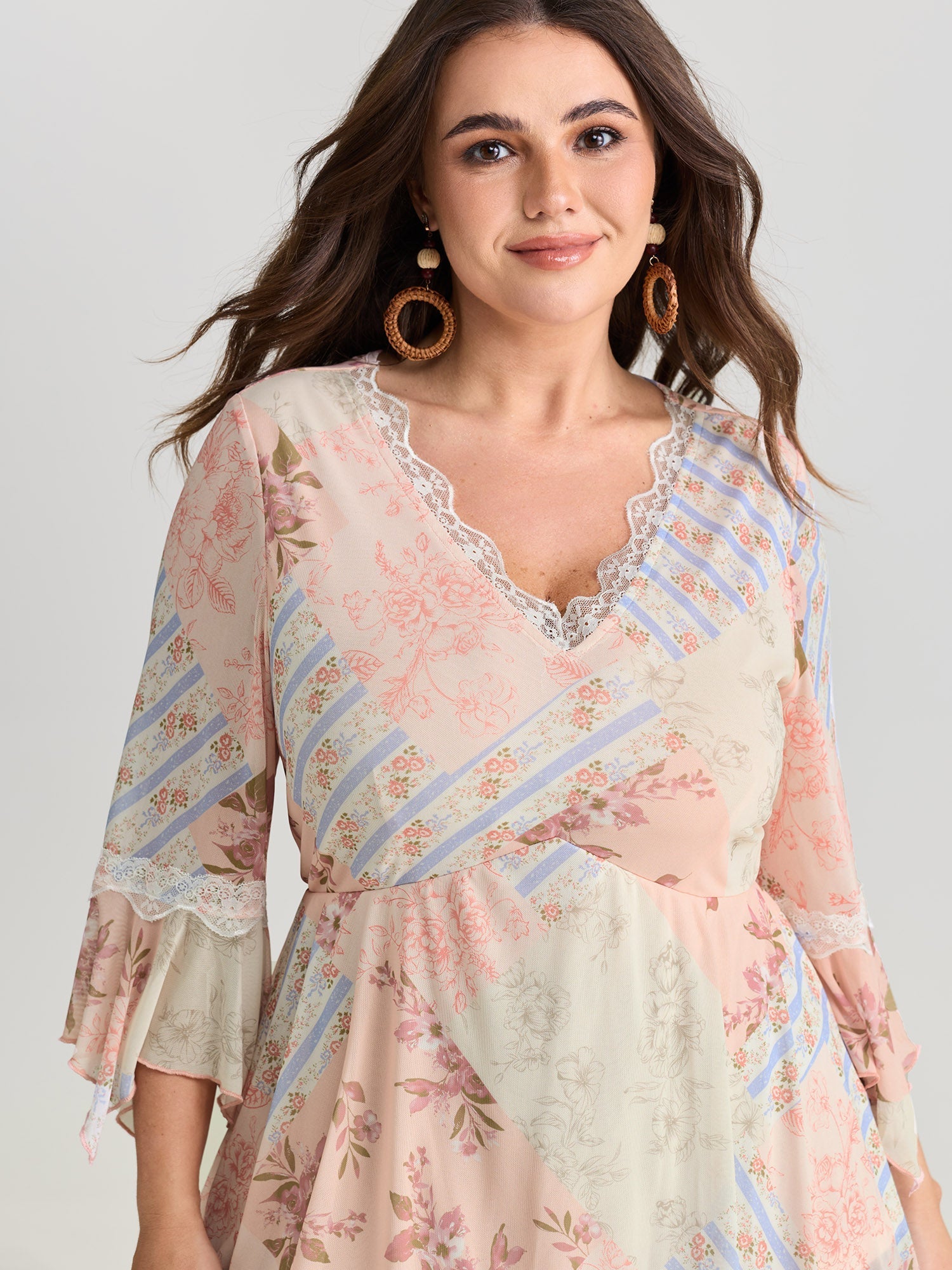 Floral Print Lace Asymmetrical Hem Blouse