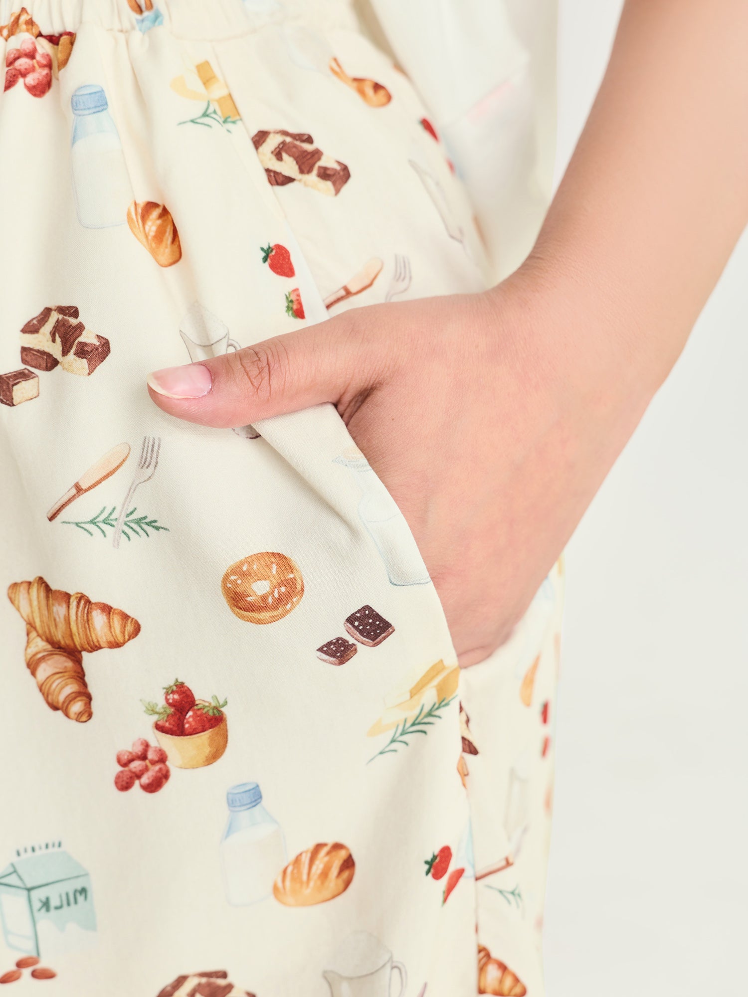 Supersoft Butter Croissant Print Lounge Set