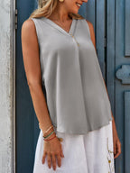 Womens Solid Color V-neck Sleeveless Shirt