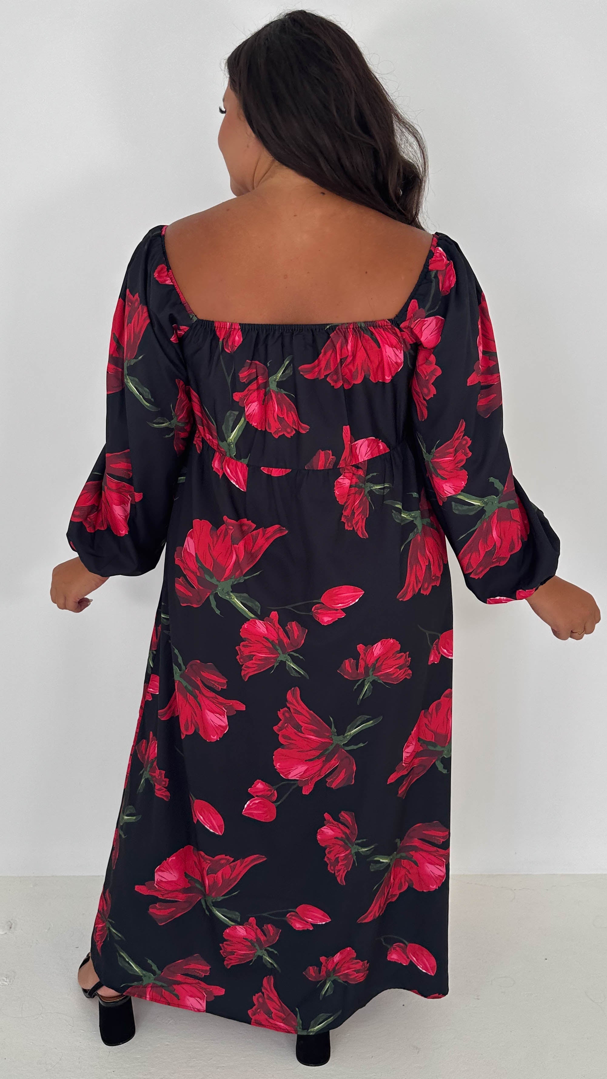 CurveWow Square Neck Maxi Dress Black & Red Floral
