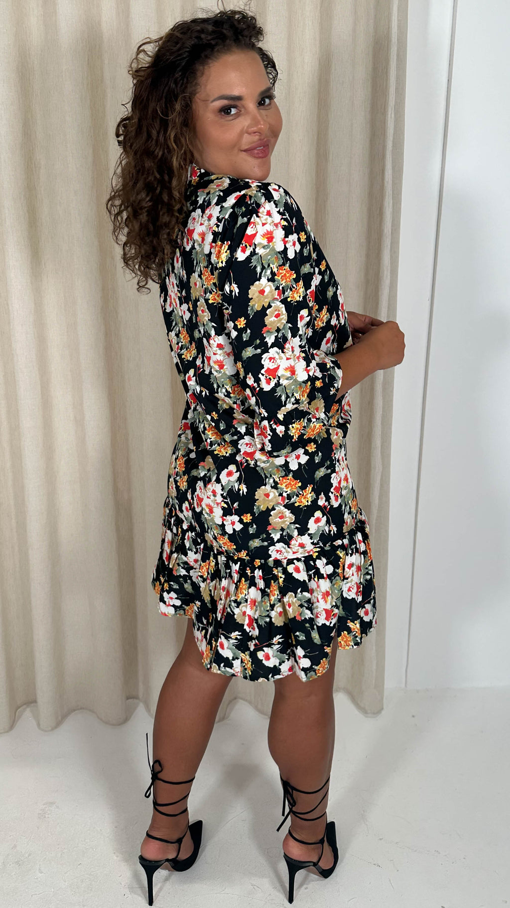 CurveWow Ruffle V Neck Smock Dress Black/Red Floral