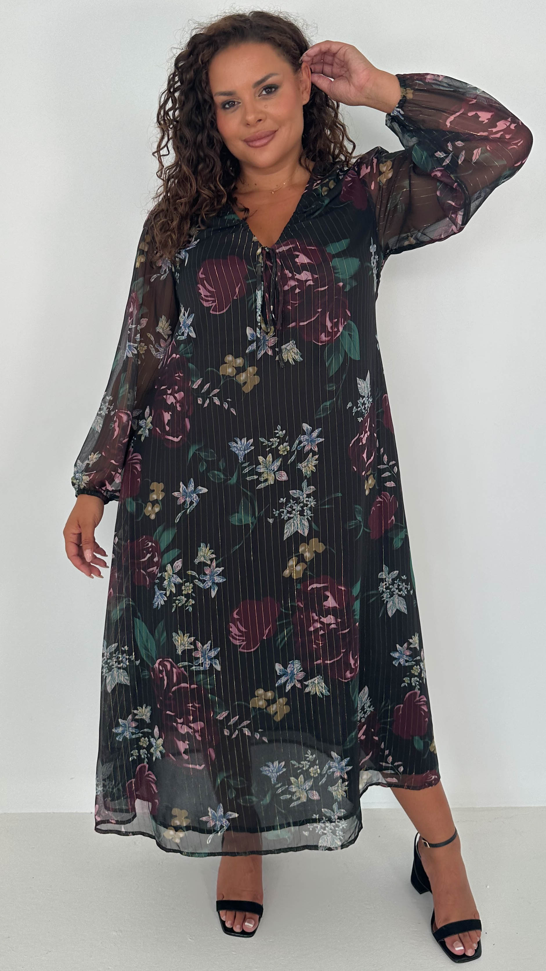CurveWow V-Neck Tie Detail Maxi Dress Black Floral