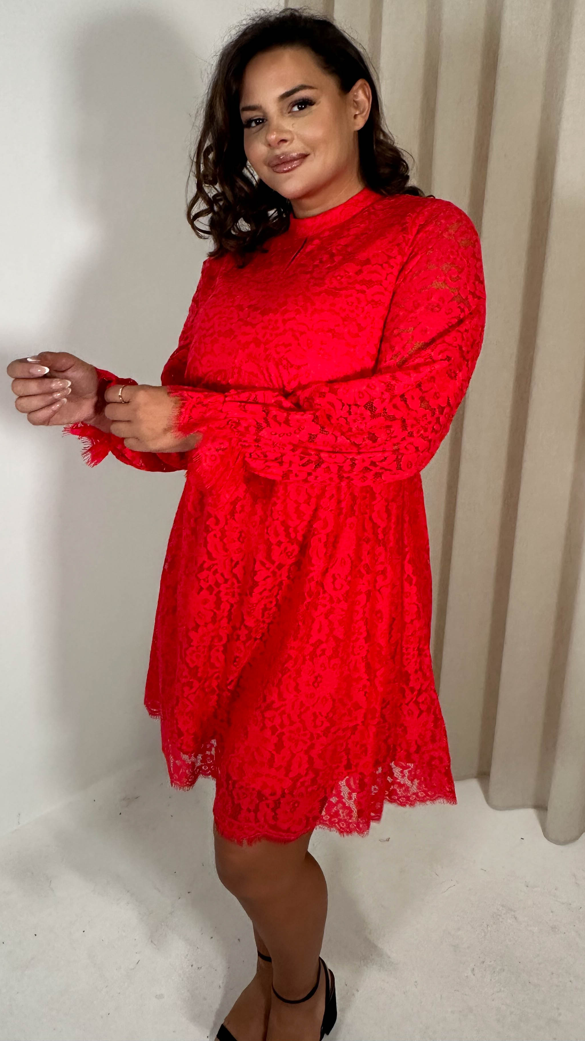 CurveWow Lace Keyhole Shift Dress Red