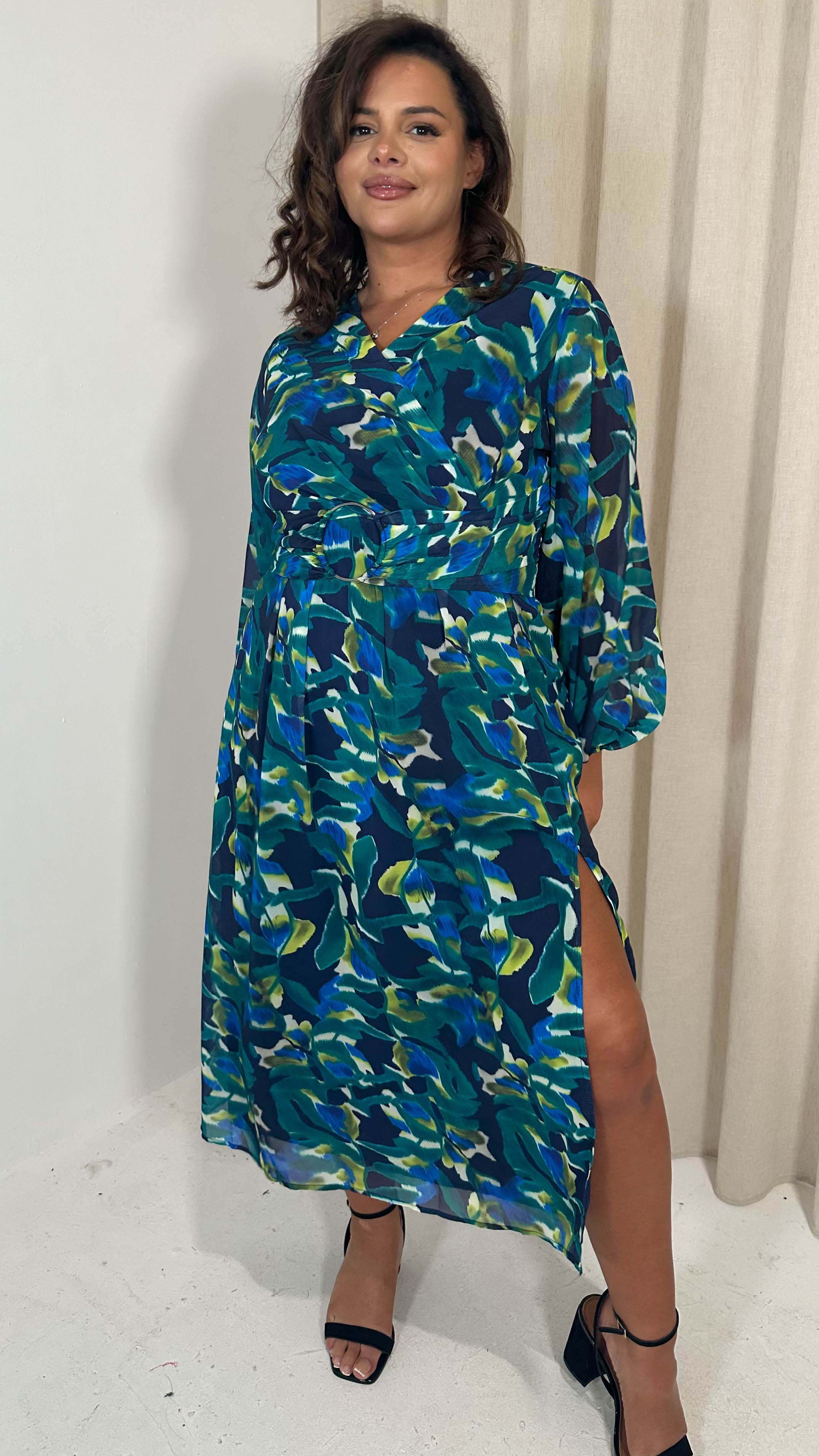 CurveWow Ring Waist V Neck Midi Dress Green Floral