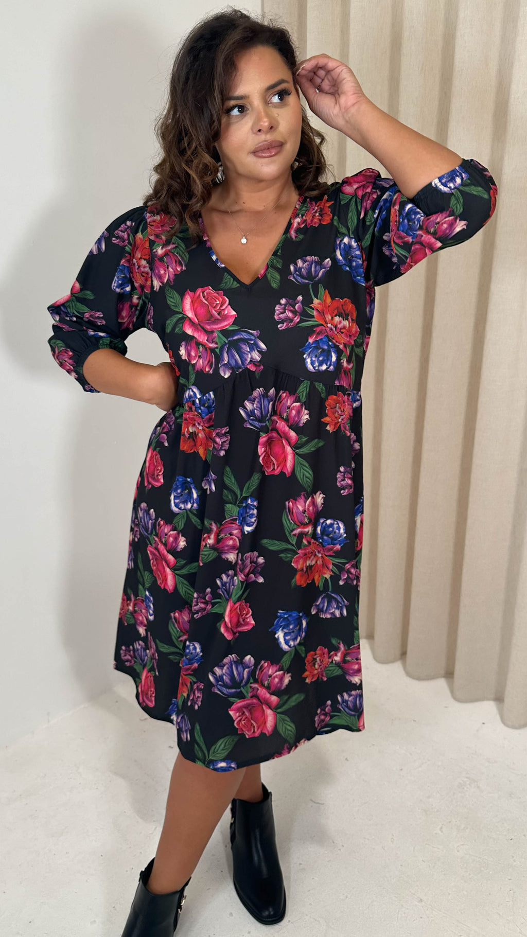 CurveWow V Neck Smock Dress Black Floral