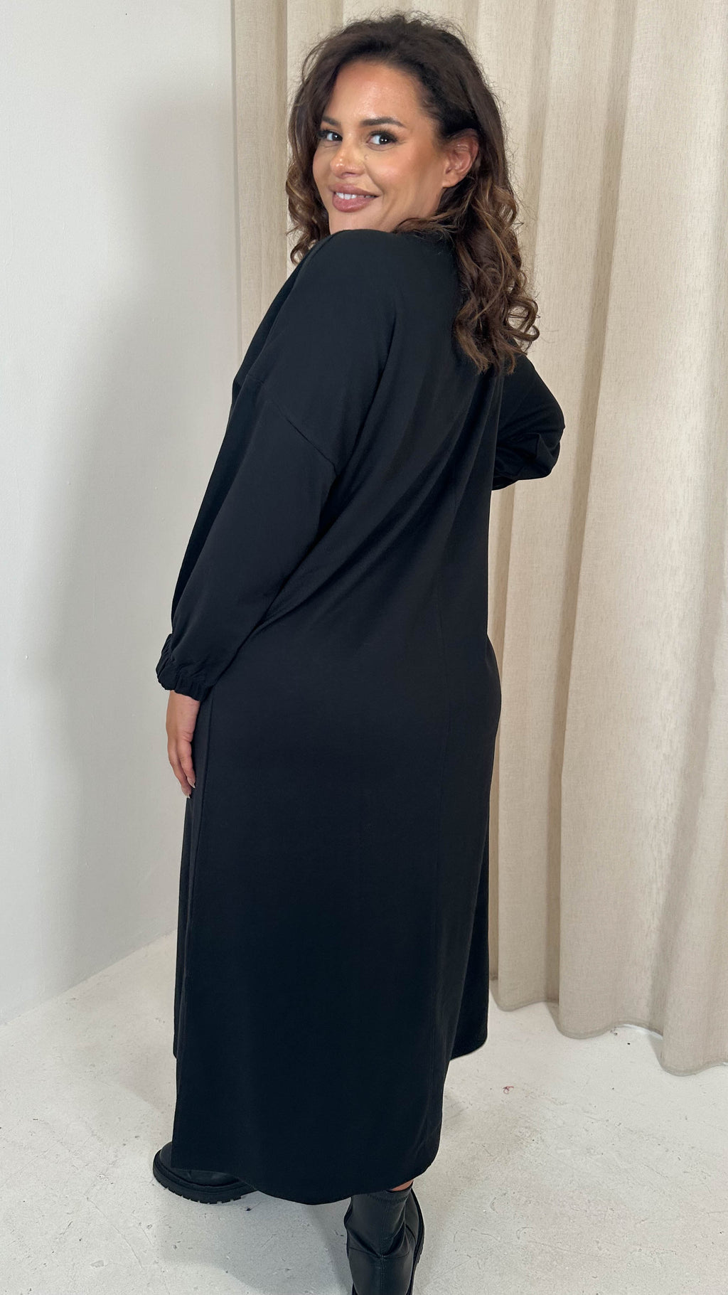 CurveWow V Neck Sweat Maxi Dress Black