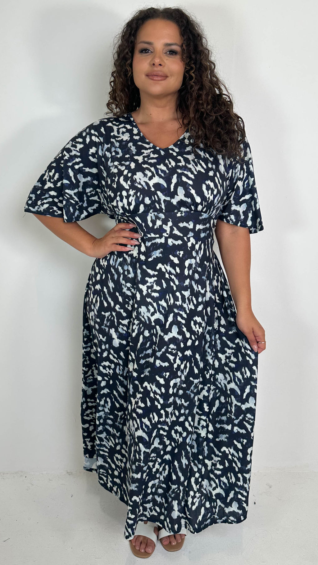 CurveWow Angel Sleeve Tie Back Maxi Dress Smudge