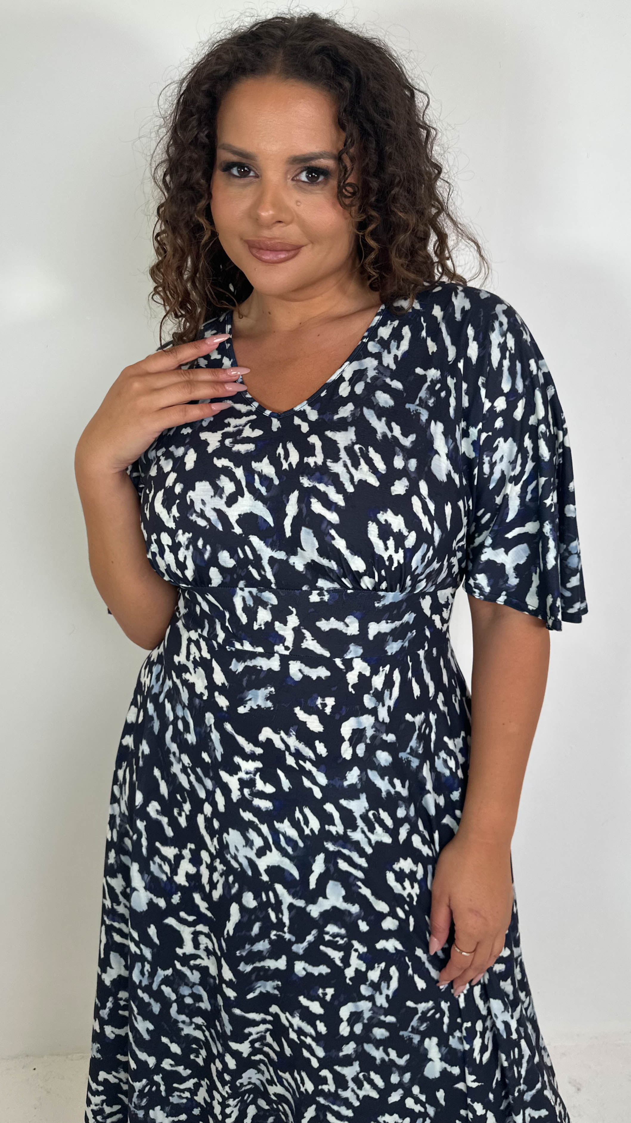 CurveWow Angel Sleeve Tie Back Maxi Dress Smudge