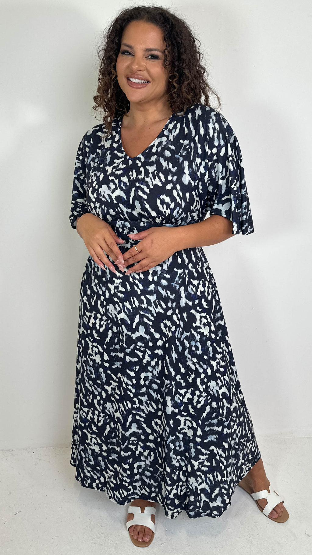 CurveWow Angel Sleeve Tie Back Maxi Dress Smudge