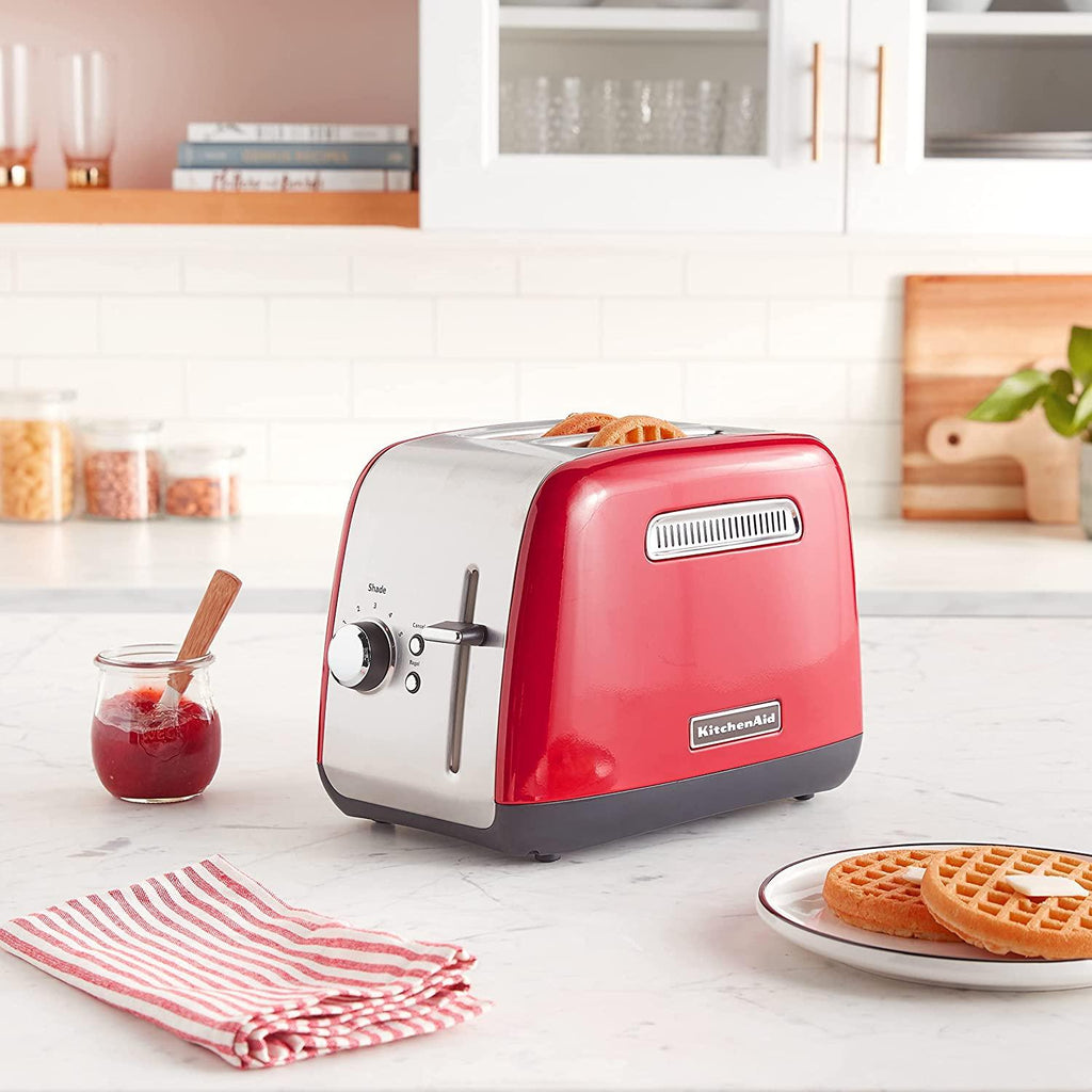 KitchenAid KMT2115ER Toaster with Manual High-Lift Lever, Empire Red